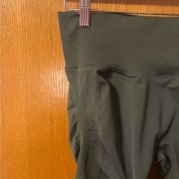 BuffBunny Tights - Picture 3 of 5